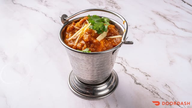 Chicken Curry (Traditional Punjabi Style).